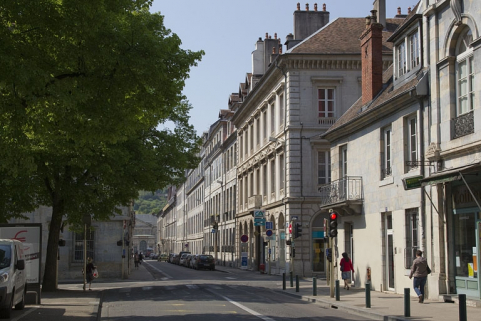 Logis principal : vue d'ensemble éloignée. © Région Bourgogne-Franche-Comté, Inventaire du Patrimoine