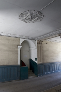 Vue du passage cocher depuis l'entrée de l'escalier. © Région Bourgogne-Franche-Comté, Inventaire du Patrimoine