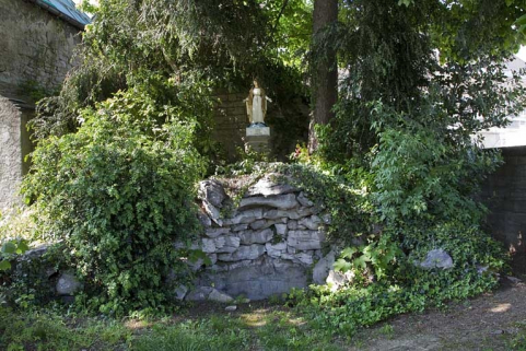Vue des vestiges de la grotte artificielle. © Région Bourgogne-Franche-Comté, Inventaire du Patrimoine