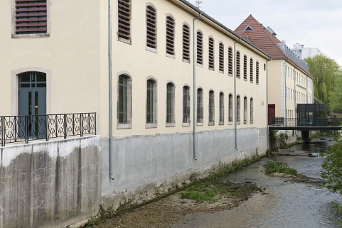 Atelier de filature nord. Façade sur le bief de dérivation. © Région Bourgogne-Franche-Comté, Inventaire du patrimoine