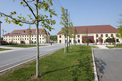 Ateliers de filature depuis l'entrée. © Région Bourgogne-Franche-Comté, Inventaire du patrimoine