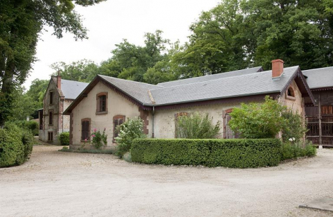 Conciergerie et communs. © Région Bourgogne-Franche-Comté, Inventaire du patrimoine