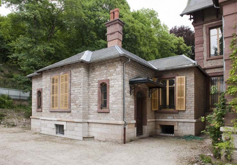 Annexe accolée à la façade postérieure de la demeure.. © Région Bourgogne-Franche-Comté, Inventaire du patrimoine