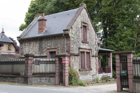 Conciergerie vue depuis la rue. © Région Bourgogne-Franche-Comté, Inventaire du patrimoine
