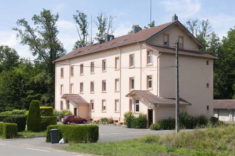 Immeuble dit pension italienne. Vue de trois quarts. © Région Bourgogne-Franche-Comté, Inventaire du patrimoine