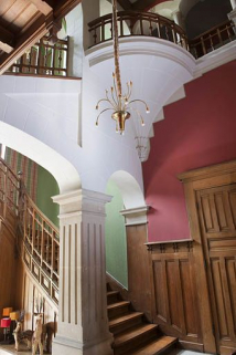 Cage d'escalier depuis le rez-de-chaussée. © Région Bourgogne-Franche-Comté, Inventaire du patrimoine