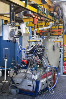 Atelier d'assemblage des moteurs. © Région Bourgogne-Franche-Comté, Inventaire du patrimoine Atelier d'assemblage des moteurs. © Région Bourgogne-Franche-Comté, Inventaire du patrimoine