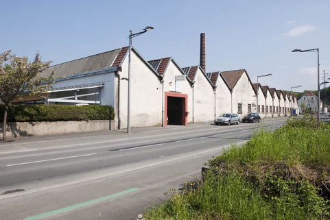 Atelier de laitonnerie depuis le nord-ouest. © Région Bourgogne-Franche-Comté, Inventaire du patrimoine Atelier de laitonnerie depuis le nord-ouest. © Région Bourgogne-Franche-Comté, Inventaire du patrimoine