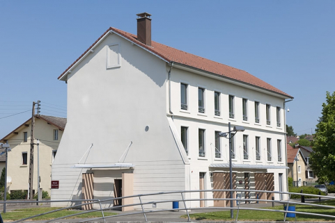 Bâtiment de bureaux. Vue trois quarts arrière. © Région Bourgogne-Franche-Comté, Inventaire du patrimoine