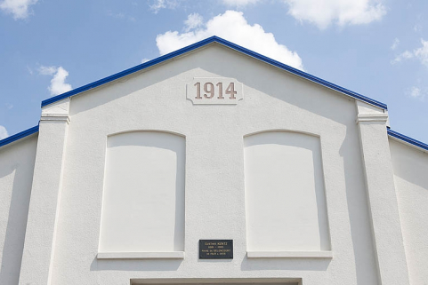 Détail du pignon de la halle (atelier de construction mécanique). © Région Bourgogne-Franche-Comté, Inventaire du patrimoine