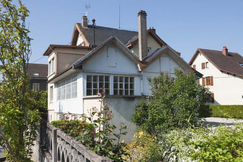 Vue de trois quarts arrière. © Région Bourgogne-Franche-Comté, Inventaire du patrimoine