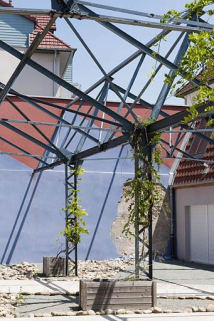 Réhabilitation d'un bâtiment industriel. Détail de la charpente métallique. © Région Bourgogne-Franche-Comté, Inventaire du patrimoine
