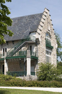 Façade postérieure. Pignon vu de trois quarts. © Région Bourgogne-Franche-Comté, Inventaire du patrimoine