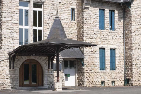 Détail de la façade antérieure. © Région Bourgogne-Franche-Comté, Inventaire du patrimoine