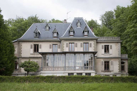 Façade antérieure depuis l'ouest. © Région Bourgogne-Franche-Comté, Inventaire du patrimoine