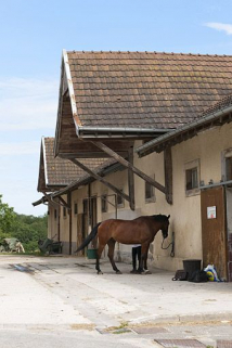 Ancienne étable. Vue de trois quarts. © Région Bourgogne-Franche-Comté, Inventaire du patrimoine