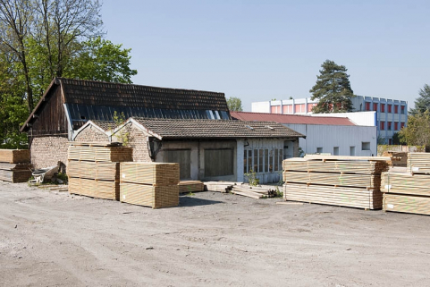 Atelier de découpage et bâtiment de bureaux. © Région Bourgogne-Franche-Comté, Inventaire du patrimoine