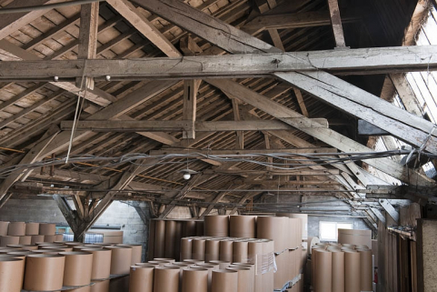Magasin industriel. Détail de la charpente en bois. © Région Bourgogne-Franche-Comté, Inventaire du patrimoine