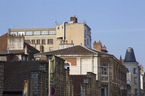 Façade postérieure : vue éloignée. © Région Bourgogne-Franche-Comté, Inventaire du Patrimoine