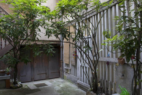 Vue d'ensemble du bûcher : de trois quarts droit. © Région Bourgogne-Franche-Comté, Inventaire du Patrimoine