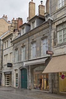 Vue d'ensemble depuis la rue : de trois quarts droit. © Région Bourgogne-Franche-Comté, Inventaire du Patrimoine
