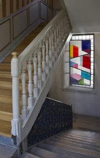 Logis principal, intérieur : détail de la partie supérieure de l'escalier avec une rampe en bois tourné. © Région Bourgogne-Franche-Comté, Inventaire du Patrimoine