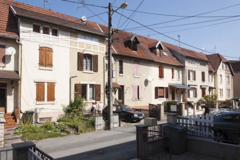 Rue de Somme. Façades nord vues de trois quarts. © Région Bourgogne-Franche-Comté, Inventaire du patrimoine