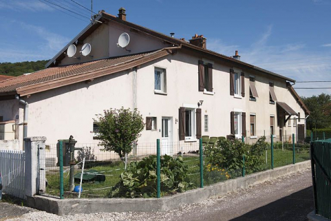 Habitation à un étage vue de trois quarts. © Région Bourgogne-Franche-Comté, Inventaire du patrimoine