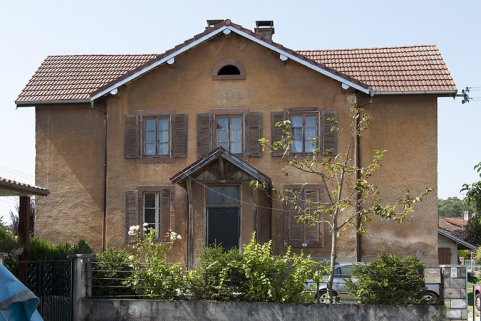 Façade antérieure de l'école. © Région Bourgogne-Franche-Comté, Inventaire du patrimoine