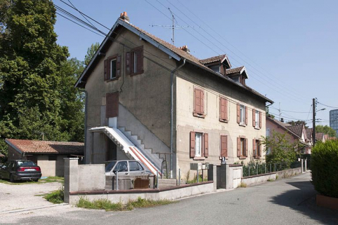 Habitation à quatre logements rue des Campenottes. © Région Bourgogne-Franche-Comté, Inventaire du patrimoine