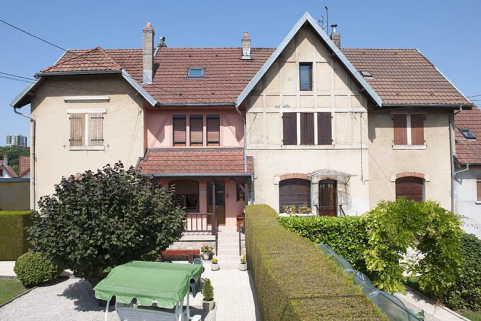 Habitation à quatre logements rue de Sous-Roches. © Région Bourgogne-Franche-Comté, Inventaire du patrimoine