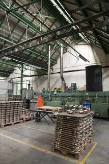 Atelier de finition (polissage). © Région Bourgogne-Franche-Comté, Inventaire du patrimoine