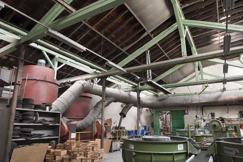 Atelier de polissage. © Région Bourgogne-Franche-Comté, Inventaire du patrimoine