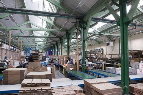 Vue d'ensemble de l'atelier de finition. © Région Bourgogne-Franche-Comté, Inventaire du patrimoine