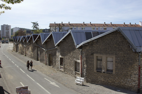 Atelier de fabrication boulevard Diderot : façade sur le boulevard, depuis le nord. © Région Bourgogne-Franche-Comté, Inventaire du patrimoine