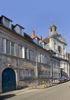 Vue d'ensemble depuis la rue : de trois quarts gauche. © Région Bourgogne-Franche-Comté, Inventaire du Patrimoine
