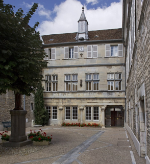 Logis principal : vue de la façade postérieure. © Région Bourgogne-Franche-Comté, Inventaire du Patrimoine