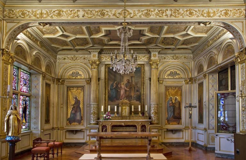 Logis principal, chapelle : vue d'ensemble du maître-autel. © Région Bourgogne-Franche-Comté, Inventaire du Patrimoine