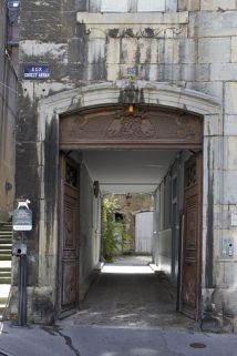 Logis principal : détail du passage cocher depuis la rue. © Région Bourgogne-Franche-Comté, Inventaire du Patrimoine