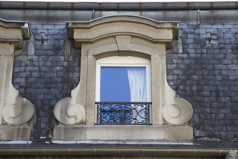 Logis secondaire : détail d'une lucarne. © Région Bourgogne-Franche-Comté, Inventaire du Patrimoine