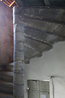 Deuxième logis secondaire : détail d'escalier en vis. © Région Bourgogne-Franche-Comté, Inventaire du Patrimoine