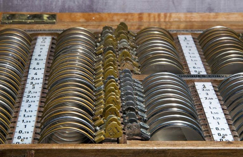 Boîte de verres d'essai : les verres. © Région Bourgogne-Franche-Comté, Inventaire du patrimoine