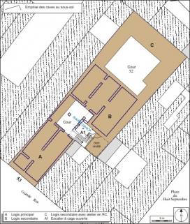 Plan masse du rez-de-chaussée avec implantation des caves. Extrait du plan cadastral,  2007, section AD © Région Bourgogne-Franche-Comté, Inventaire du Patrimoine
