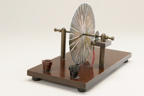 Vue de trois quarts. © Région Bourgogne-Franche-Comté, Inventaire du patrimoine