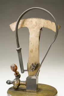 Face arrière. © Région Bourgogne-Franche-Comté, Inventaire du patrimoine