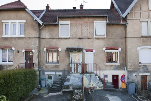 Cité du Congo. Détail d'une travée de la façade antérieure. © Région Bourgogne-Franche-Comté, Inventaire du patrimoine