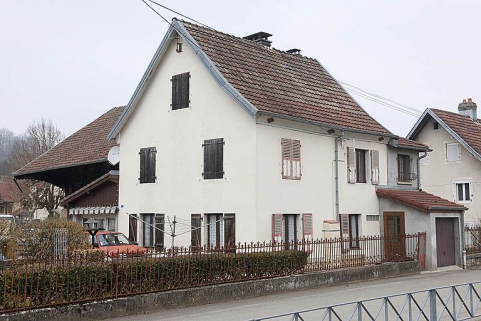 Maison individuelle rue du Mavuron. © Région Bourgogne-Franche-Comté, Inventaire du patrimoine
