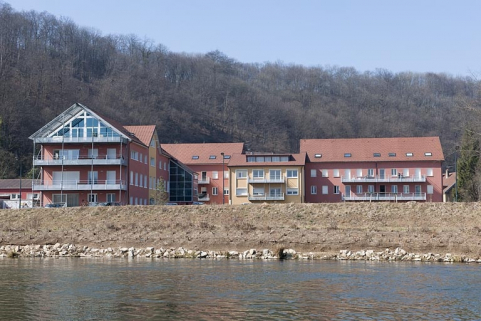 Vue d'ensemble depuis l'est. © Région Bourgogne-Franche-Comté, Inventaire du patrimoine