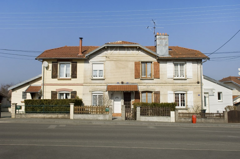 Habitation à 4 logements. Vue de face. © Région Bourgogne-Franche-Comté, Inventaire du patrimoine
