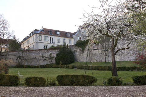 Détail d'une partie du jardin. © Région Bourgogne-Franche-Comté, Inventaire du Patrimoine